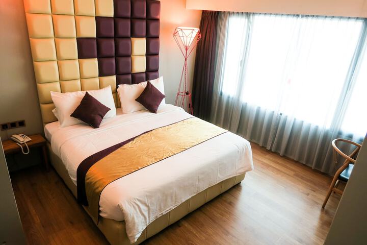 Room 6 of 36