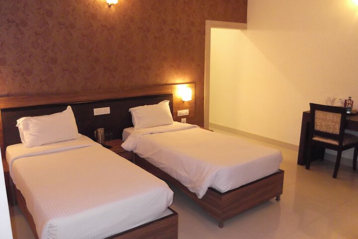 Room 3 of 22