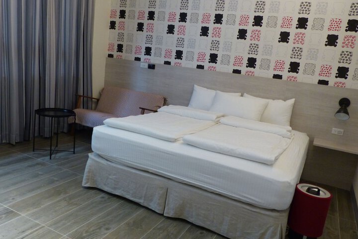 Room 14 of 31