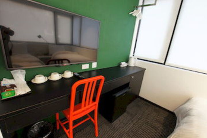 Room 50 of 65