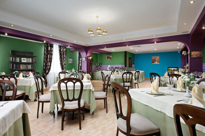 Dining Photos