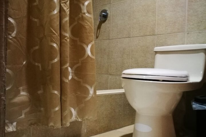 Room 52 of 61