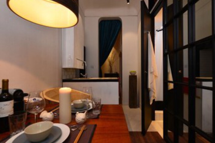 Room 8 of 14
