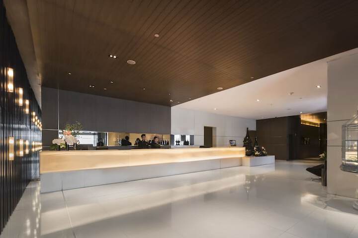 Hotel Interior 7 of 91