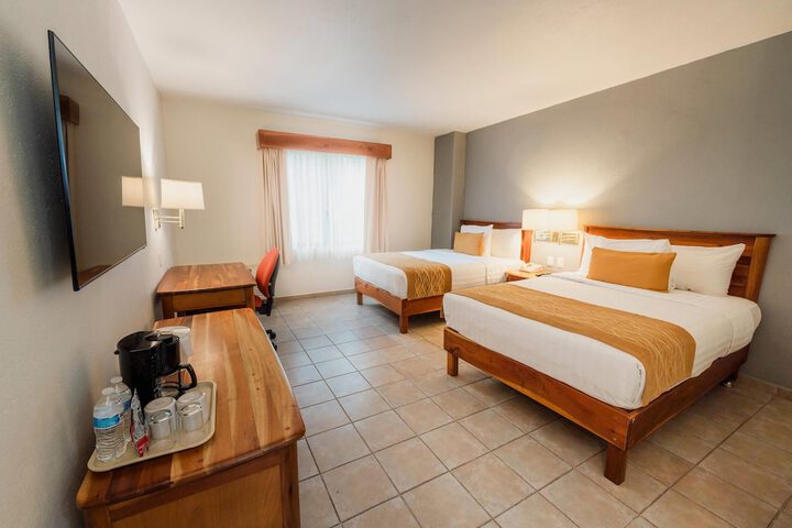 Room 8 of 35