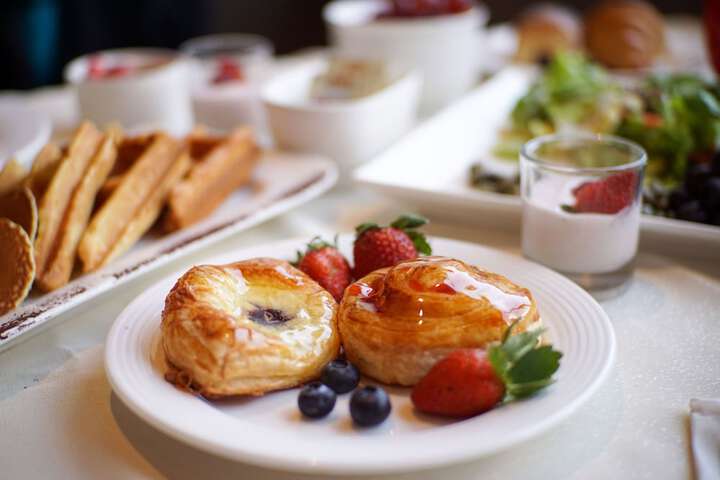 Breakfast/Coffee Service 50 of 71