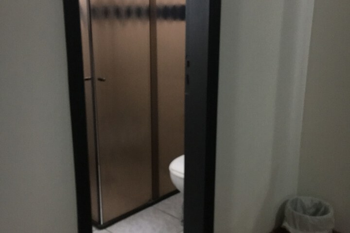 Room 31 of 43
