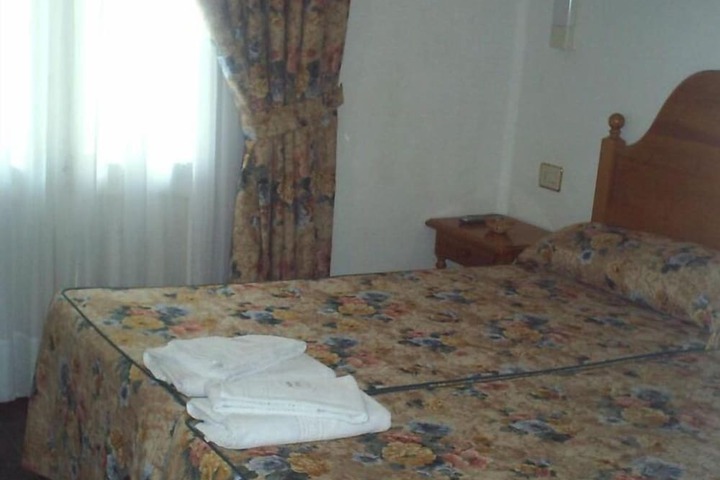 Room 17 of 41