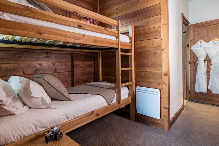 Room 8 of 63