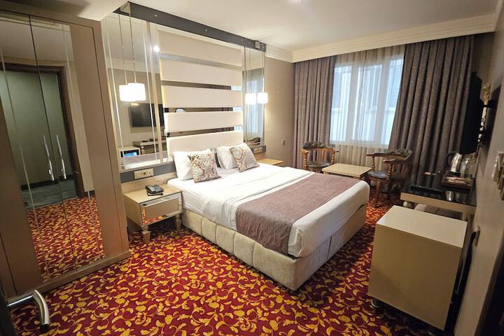 Room 20 of 66