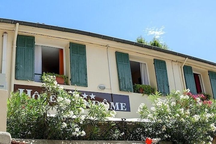 Exterior of Hôtel Vendôme