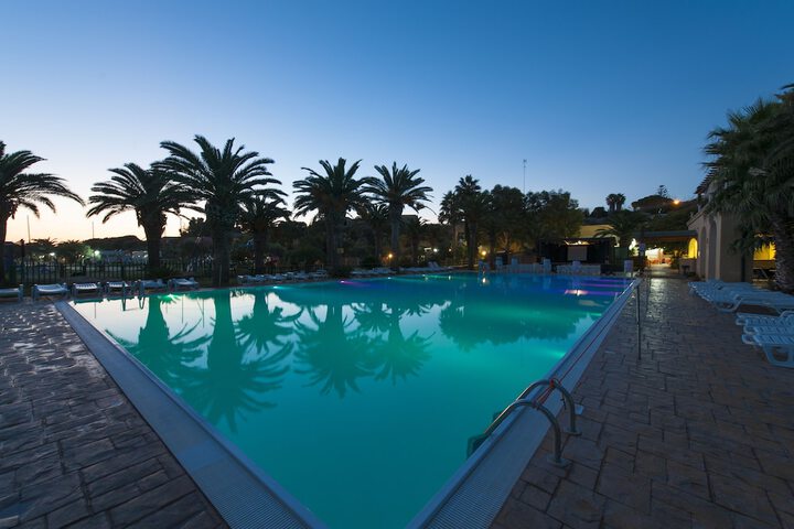 Pool Hotel
