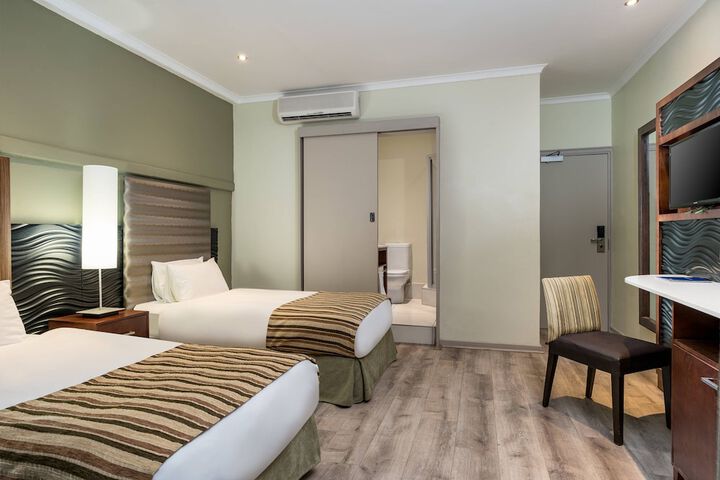 Room 17 of 75