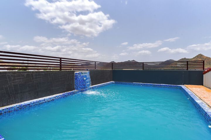 Pool 46 of 60
