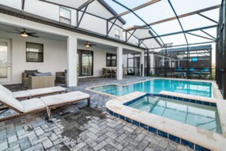 Pool 16 of 43