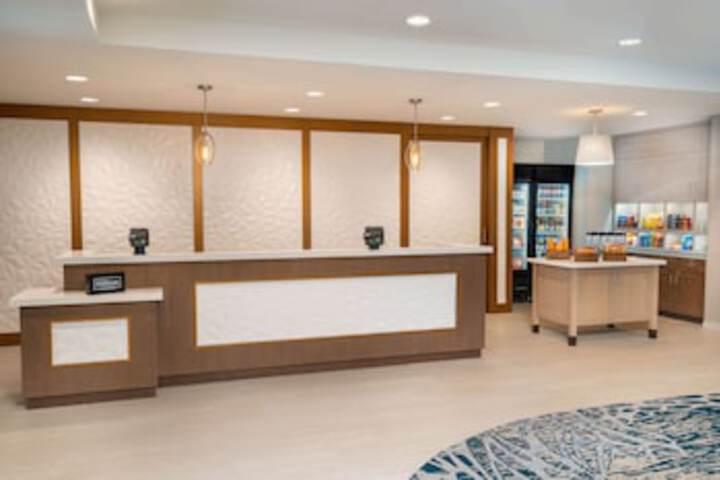 Snack bar
