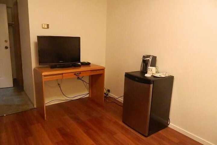 Room 16 of 23