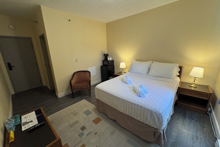 Room 21 of 36