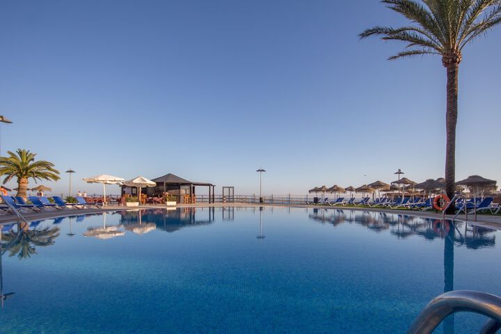 Pool Hotel