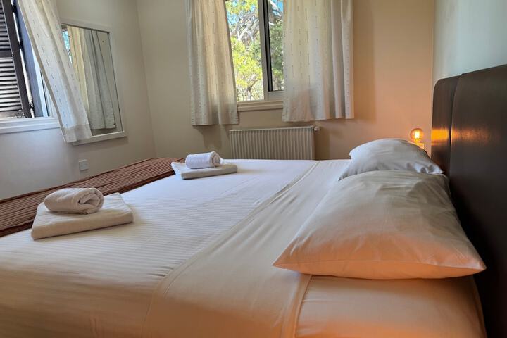 Room 10 of 43