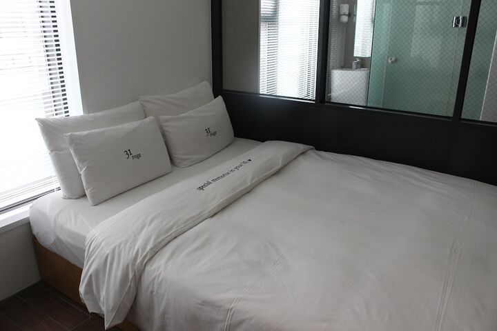 Room 18 of 92