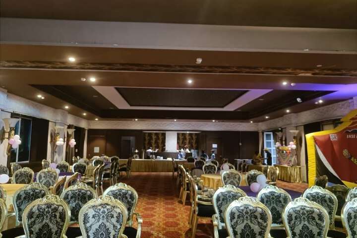 Ballroom/Hall 17 of 29