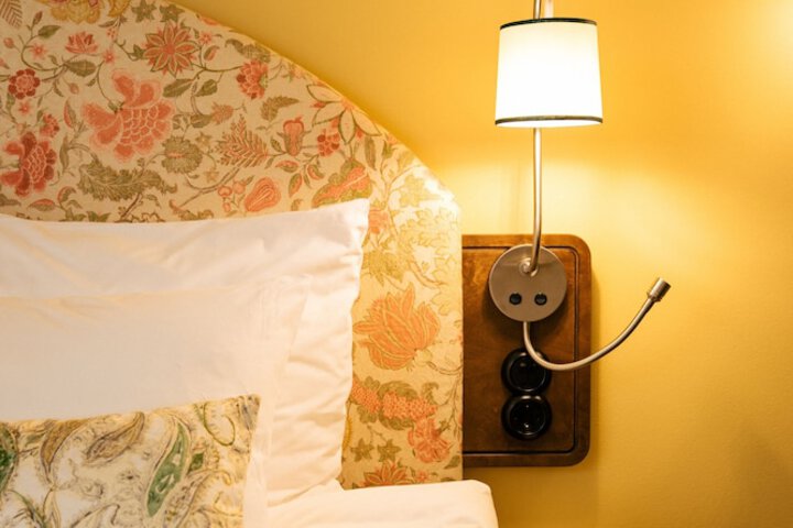 Room 52 of 116