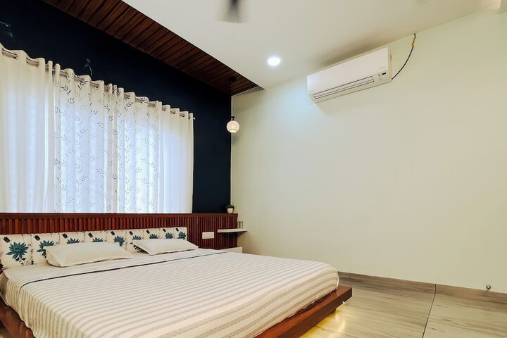 Room 5 of 30