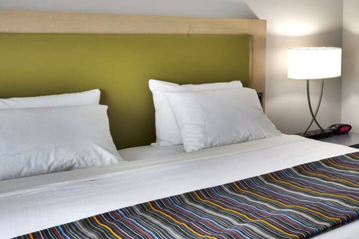 Room 8 of 26