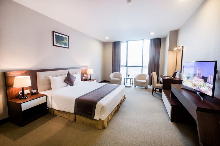 Room 6 of 95