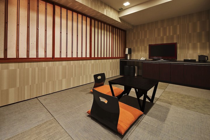 Room 8 of 59