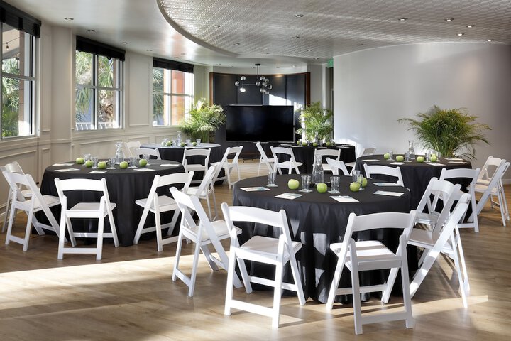 Meeting facility