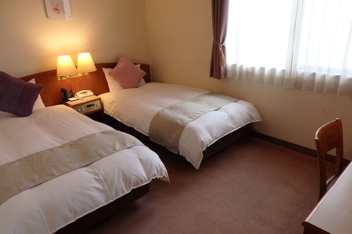Room 7 of 29