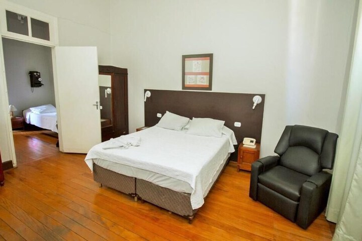 Room 5 of 45