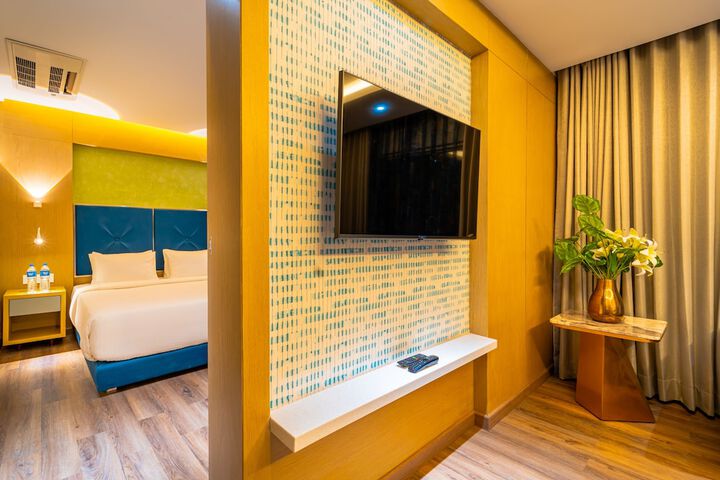 Room 12 of 40