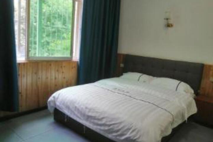 Room 7 of 7