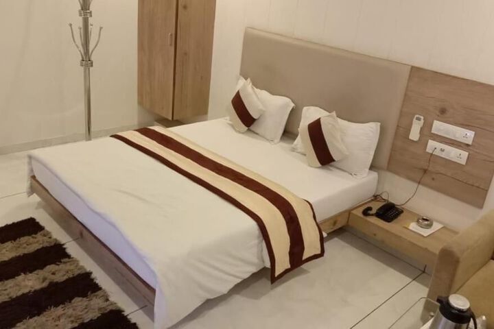 Room 42 of 66