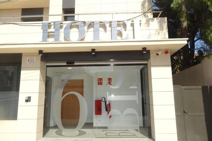 6 Bis HOTEL