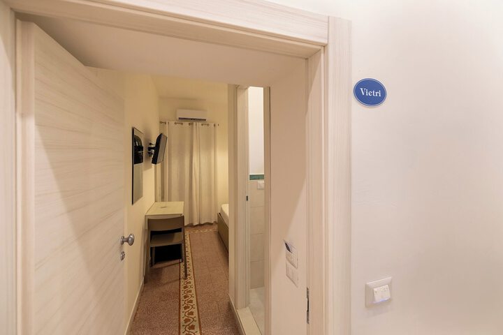 Room 71 of 126
