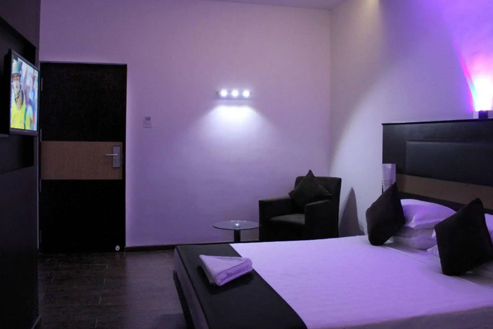 Photo 7