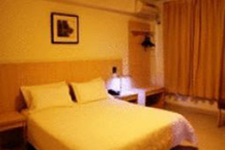 Room 3 of 5