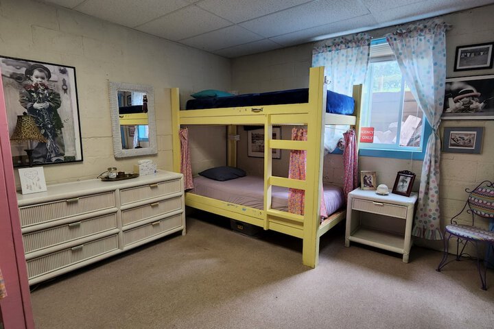 Room 18 of 46