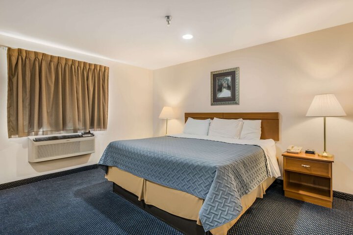 Room 22 of 48