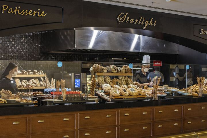 Dining 79 of 105