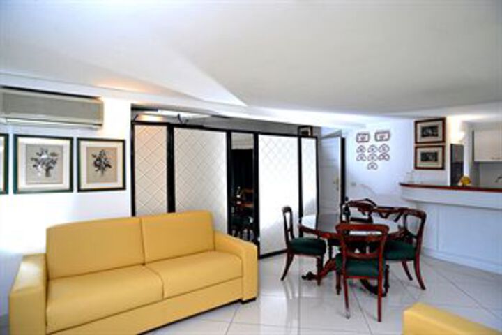 Room 19 of 30