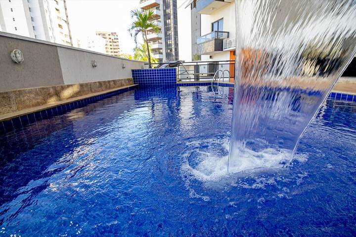 Pool 28 of 30