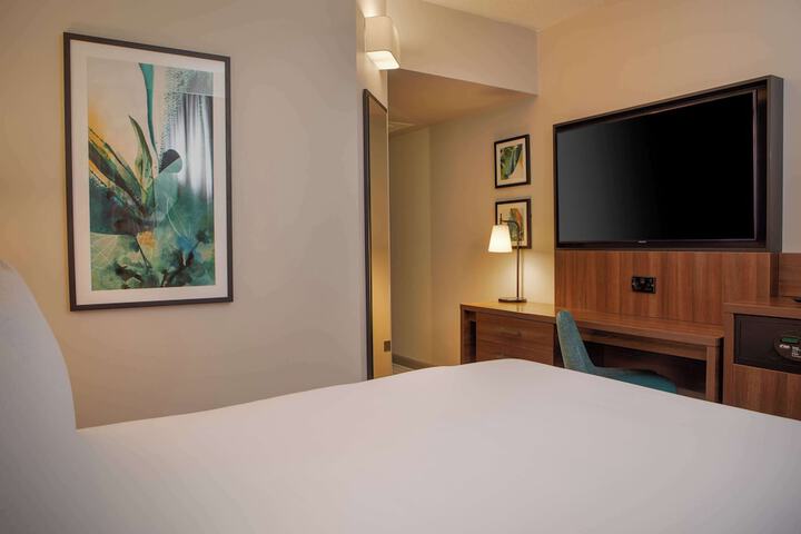 Room 32 of 101
