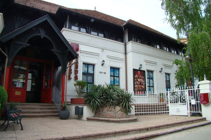Hotel 67 of 70