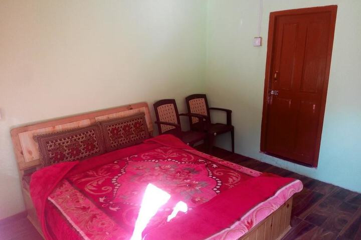 Room 2 of 11