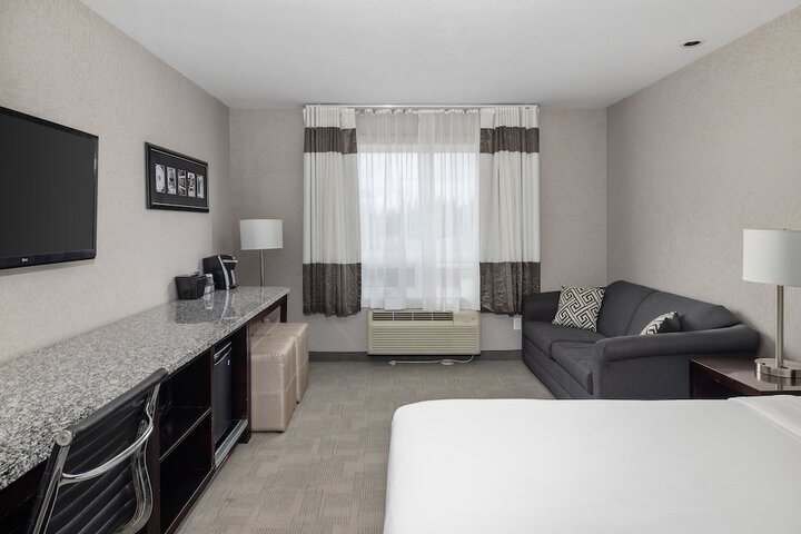 Room 5 of 37